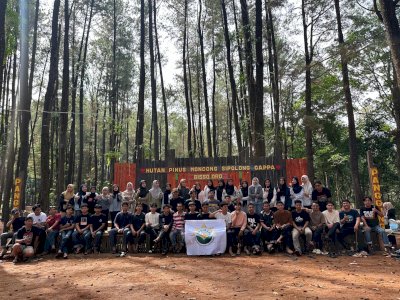 Deklarasikan di Gunung, Alumni DDI Takklasi Resmi Dirikan &ldquo;Formasi&rdquo;