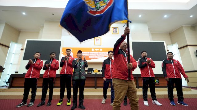 Lepas Kontingen Popnas, Pj Gubernur Prof Zudan Harap Atlet Jaga Marwah Sulsel