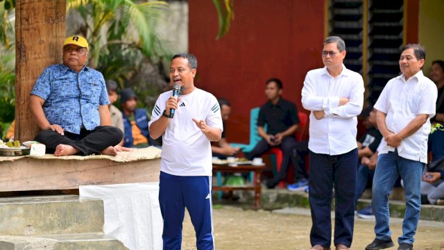 Mantan Bupati Tana Toraja Berikan Dukungan Penuh untuk Andalan Hati di Pilgub Sulsel
