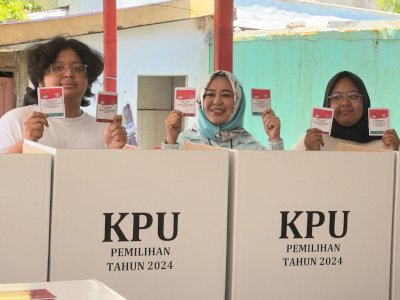 Memilih di TPS 7 Makassar, Fatma Optimis Andalan Hati Menangkan Pilgub Sulsel