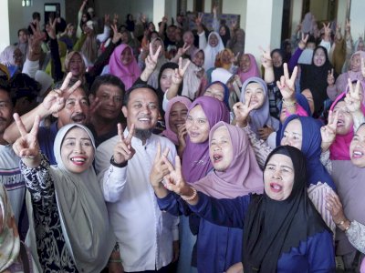 Ratusan Masyarakat Sambut Kehadiran Andi Sudirman di Binamu Jeneponto