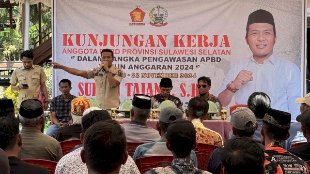 Anggota Komisi D DPRD Sulsel dari Fraksi Gerindra Sultan Tajang saat melakukan kunjungan pengawasan APBD tahun anggaran 2024 di Desa Woronge, Kecamatan Sabbangparu, Kabupaten Wajo, Jumat, 22 November 2024 (Foto: Ist)