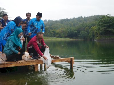 Jadi Atensi Pj Gubernur Prof Zudan, Pemprov Sulsel Telah Salurkan 5 Juta Bibit Bantuan Benih Perikanan