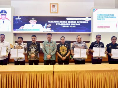 Saksikan Penandatanganan Perjanjian Kinerja OPD Lingkup Pemprov Sulsel, Pj Gubernur Prof Fadjry Djufry Harap Peningkatan Nilai SAKIP