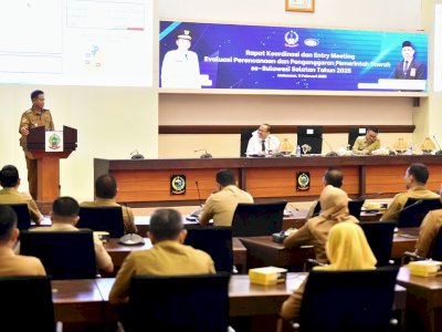 Beri Kuliah Umum di Kampus IPDN, Prof Fadjry Djufry: Kejujuran dan Integritas Kunci Kesuksesan