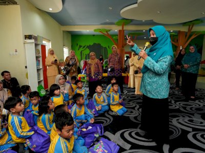 Pj Ketua TP PKK Andi Indriaty Syaiful Tinjau Layanan Perpustakaan Ibu dan Anak Milik Pemprov Sulsel