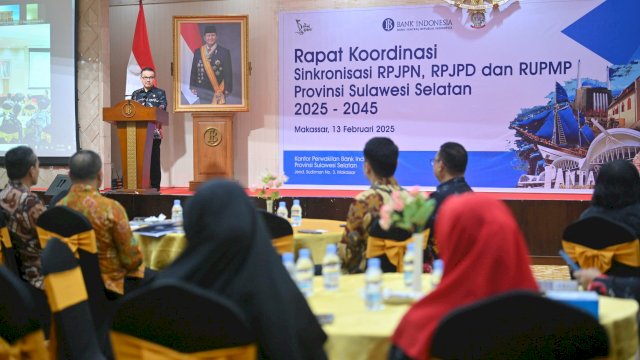 Sekda Sulsel Jufri Rahman Paparkan Potensi Investasi Sulsel di Rakor Sinkronisasi RPJPN, RPJPD, dan RUPMP