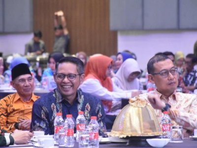 Ketua DPRD Makassar Tekankan Pentingnya Konektor Transisi di Pemerintahan