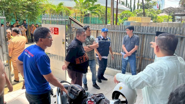 Komisi C DPRD Makassar Sidak Bangunan Ruko 3 Lantai Jadi 8 Lantai