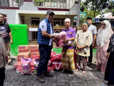 Dinsos Sulsel Salurkan Bantuan untuk Korban Kebakaran di Pulau Barrang Lompo Makassar