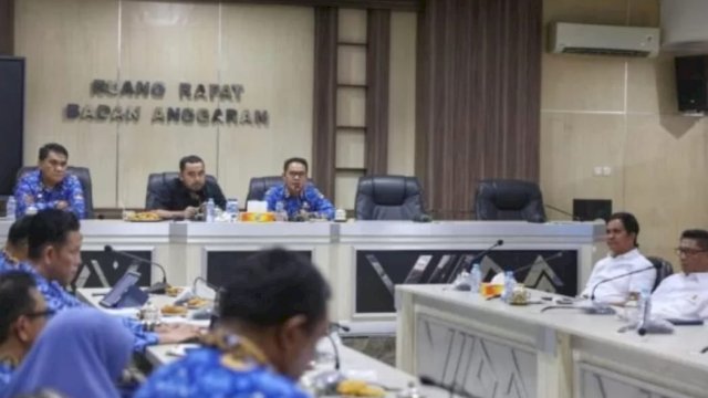 PJ Sekda Makassar Hadiri Rapat Banggar DPRD Bahas Perencanaan Belanja Barang dan Jasa
