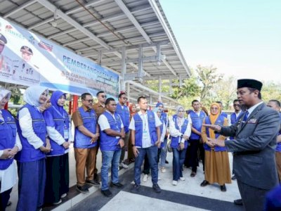 Gubernur Lepas Tim Pelayanan Kesehatan Bergerak ke Pulau Pangkep dan Selayar