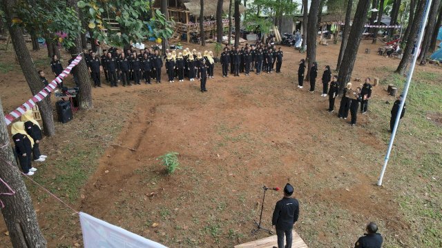 KPH Jeneberang dan Masyarakat melaksanakan upacara peringatan Hari Kemerdekaan Republik Indonesia ke-80 tahun, Minggu (17/8).