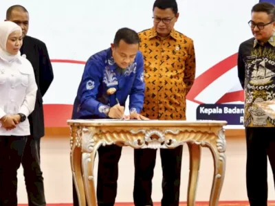 Andi Sudirman Sulaiman Minta Wali Kota Palopo dan Bupati Bone Sediakan Lahan untuk Kantor BPOM