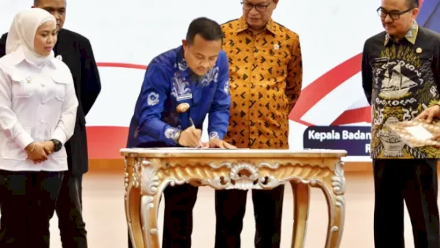Andi Sudirman Sulaiman Minta Wali Kota Palopo dan Bupati Bone Sediakan Lahan untuk Kantor BPOM