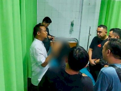 Gubernur Sulsel Andi Sudirman Besuk Korban Kebakaran Gedung DPRD Makassar