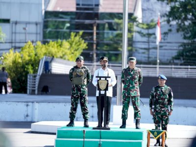 Gubernur Andi Sudirman Apresiasi TNI Jaga Sulsel Tetap Kondusif