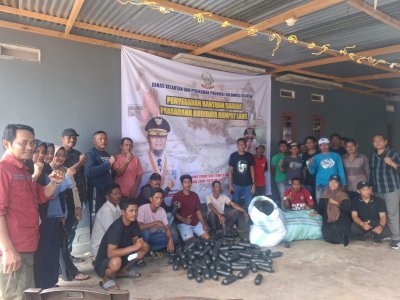 Pemprov Sulsel Perkuat Ekonomi Biru, Salurkan 2.000 Paket Bibit Rumput Laut di Luwu Raya