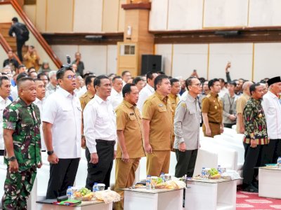 Gubernur Sulsel Hadiri Rakor Hilirisasi Komoditas Prioritas dan Penandatanganan MoU Komitmen Kesanggupan Pemenuhan Data Calon Petani Calon Lokasi