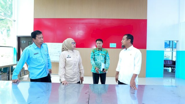 Gubernur Sulawesi Selatan, Andi Sudirman Sulaiman menerima kunjungan Kepala Kantor Pelayanan Pemenuhan Gizi (KPPG) Wilayah Sulsel, Handayani Syaukani beserta jajaran di Rumah Jabatan Gubernur, Kamis (25/9/2025).