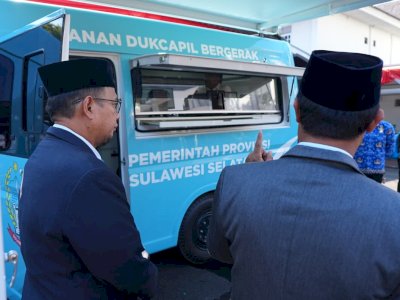 Sulsel Hadirkan Mesin Pencetak KTP Mobile Pertama, Gubernur: Dekatkan Layanan ke Desa