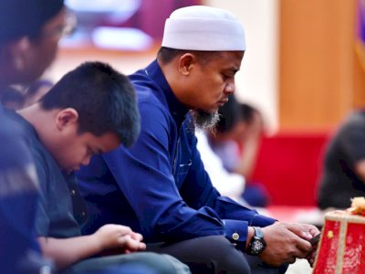 Gubernur Andi Sudirman Hadiri Kajian Islam Ilmiah Bertema &#8220;Menjaga Diri dan Keluarga dari Api Neraka&#8221;