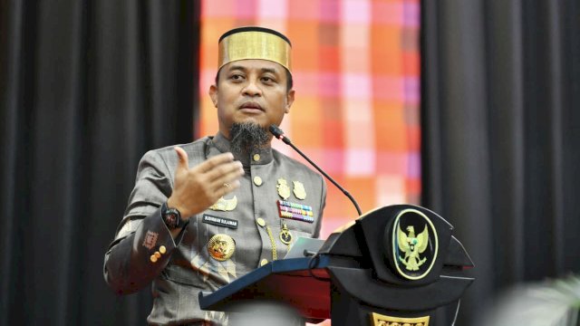 Andi Sudirman saat sambutan pada Rapat Paripurna istimewa DPRD Peringatan 356 tahun Sulsel di Ruang Pola Kantor Gubernur Sulsel, Minggu (19/10/2025) kemarin.