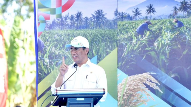 Amran Sulaiman Masuk Daftar Menteri Terbaik: Kinerja Pertanian Diapresiasi Publik di Setahun Pemerintahan Prabowo–Gibran