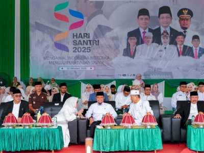 Gubernur Sulsel Kucurkan Rp5 Miliar untuk Pemkab Barru, Dukung Perbaikan Jalan ke Ponpes DDI Mangkoso