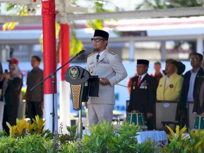 Tampil Gagah dengan Pakaian PHD, Andi Sudirman Pimpin Upacara Sumpah Pemuda ke-97