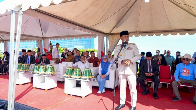 Gubernur Sulawesi Selatan Andi Sudirman Sulaiman secara resmi membuka kegiatan lomba Berkuda dan Memanah Piala Gubernur Cup 2025 yang dilaksanakan di Taman Andalan Center Point of Indonesia (CPI), Kota Makassar, Selasa (28/10/2025).