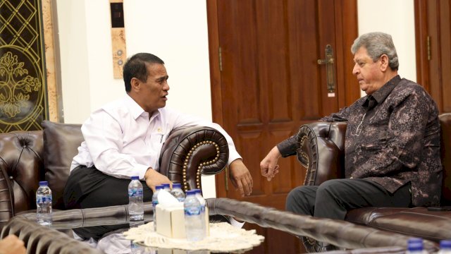 Menteri Pertanian Andi Amran Sulaiman dan dubes Besar Palestina untuk Indonesia, Zuhair Al-Shun, di Jakarta, Kamis (30/10/2025).