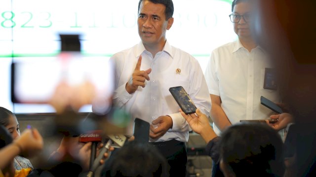 Mentan amran WhatsApp ‘Lapor Pak Amran’ dengan nomor 082311109390.