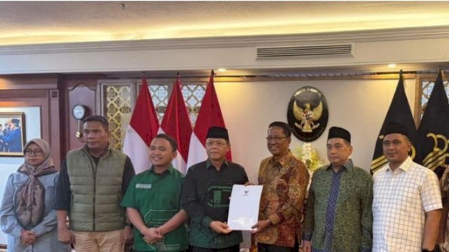 Penyerahan SK Pengurus PPP masa bakti 2025--2030 (foto, it's)