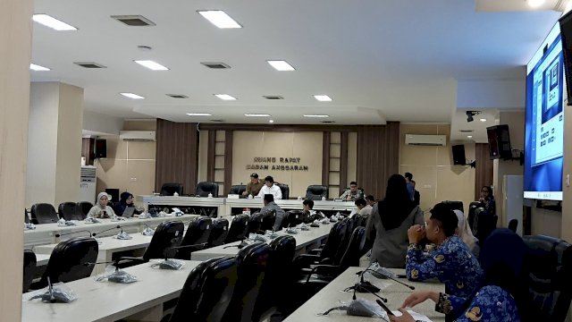 Pansus DPRD Makassar Bahas Penataan Arsip Daerah