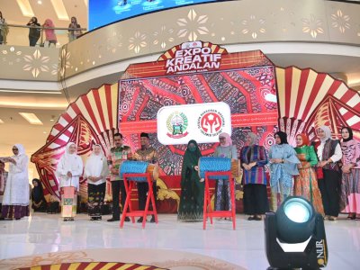 Expo Kreatif Andalan 2025 Resmi Dibuka, Sulsel Pamerkan Kekuatan Wastra dan Kriya