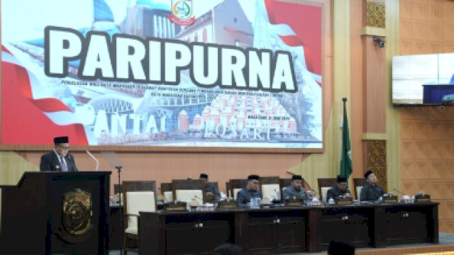 Wali Kota Makassar Sampaikan Tanggapan Fraksi Terkait Ranperda RPJMD 2025-2029 di Rapat Paripurna DPRD