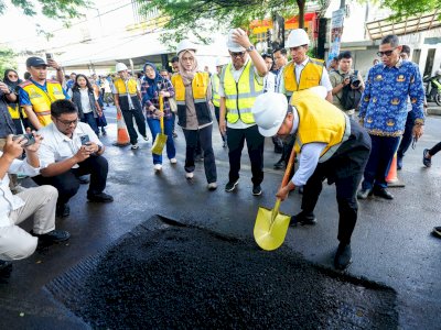 Gubernur Sulsel Resmi Groundbreaking Preservasi Jalan Paket 1 MYC Senilai Rp430 Miliar