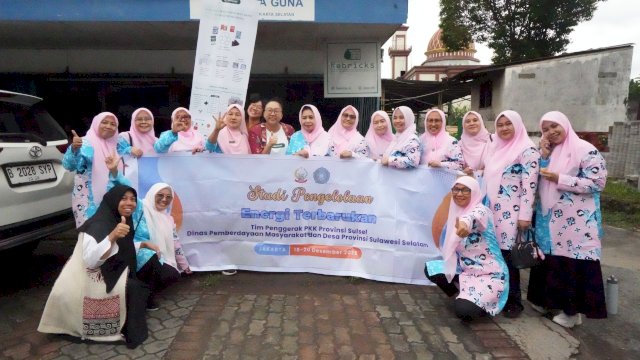 Pengurus TP PKK Sulawesi Selatan Lakukan Studi Tiru Energi Terbarukan di Rebricks Indonesia