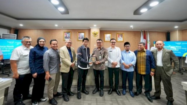 Komisi Ii, semprot dan komisaris serta jajaran direktur Bank sul-sel bar