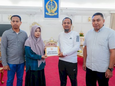 Gubernur Sulsel Serahkan Bantuan kepada Keluarga Korban Kapal Tenggelam di Pangkep