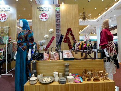 Dekranasda Sulsel Lakukan Kurasi Produk Unggulan Jelang INACRAFT 2026