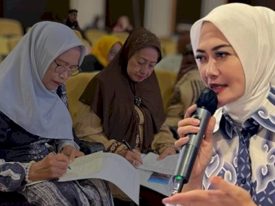 Cara Lansia Tetap Waras dan Bahagia: 5 Rumus PERMA ala Mella Noviani