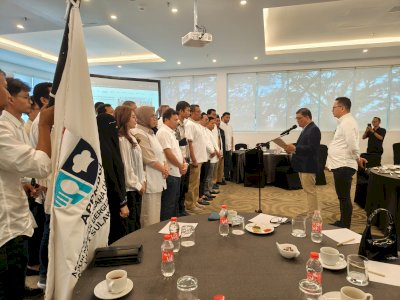 DR Rivai Ras Lantik Asosiasi Pengusaha Dan Pengelolah Dapur Makan bergizi (APPMBGI) Sulawesi Selatan