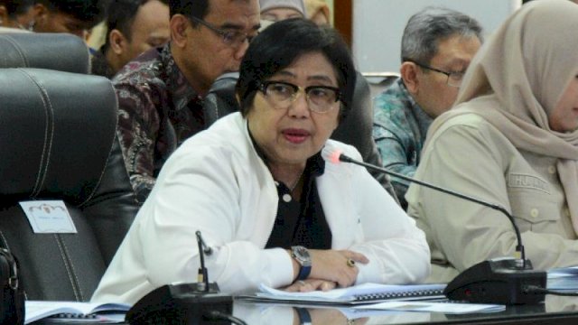 DPR Tegaskan THR Wajib Dibayar Paling Lambat Dua Minggu Sebelum Hari Raya