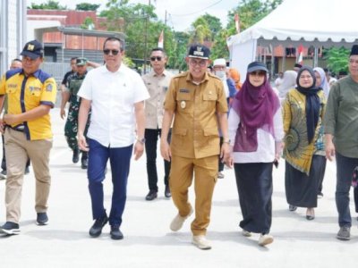 Sosok Faisal Ibrahim Viral di Bone, Bangun Jalan Beton Pakai Dana Pribadi