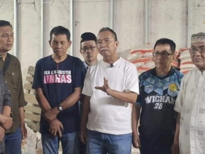 IKA Unhas Sudah Distribusi 21 Ton dari 100 Ton Beras untuk Warga