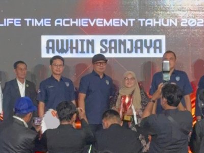 IMI Awards 2025 Sulsel Apresiasi Atlet Berprestasi, Pembalap Cilik 5 Tahun dan Almarhum Awhin Sanjaya Terima Penghargaan