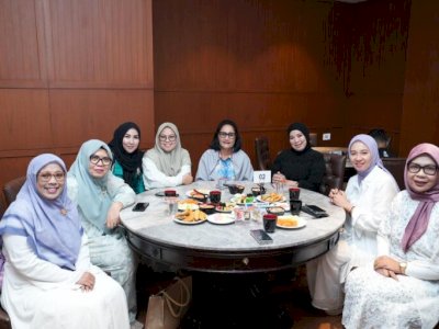 Berbagi Pengalaman Setelah Reses, Ketua&nbsp; KKP Sulsel&nbsp; Diskusi Bersama Anggota di Myko Hotel