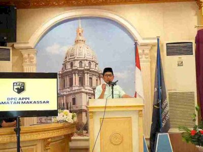 Muchlis Misbah Dukung Langkah Wali Kota Makassar Tertiban PKL: Drainase Lancar, Trotoar Lebih Tertata